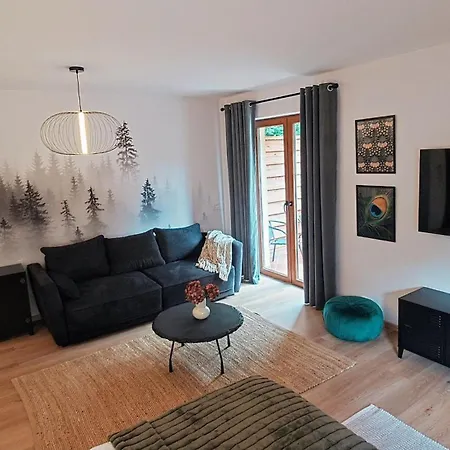 Апартаменты Uroczy Szrenica *