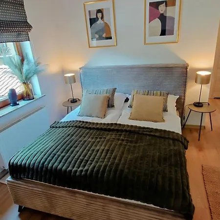 Апартаменты Uroczy Szrenica *